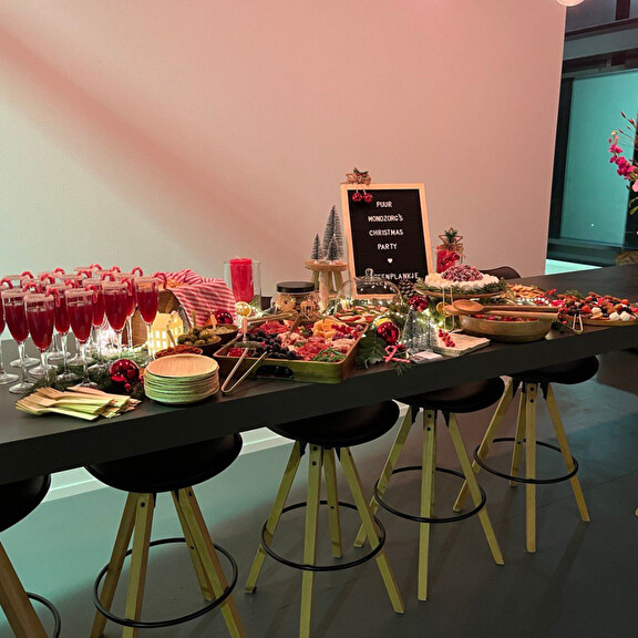 borrelplank voor een zakelijke borrel