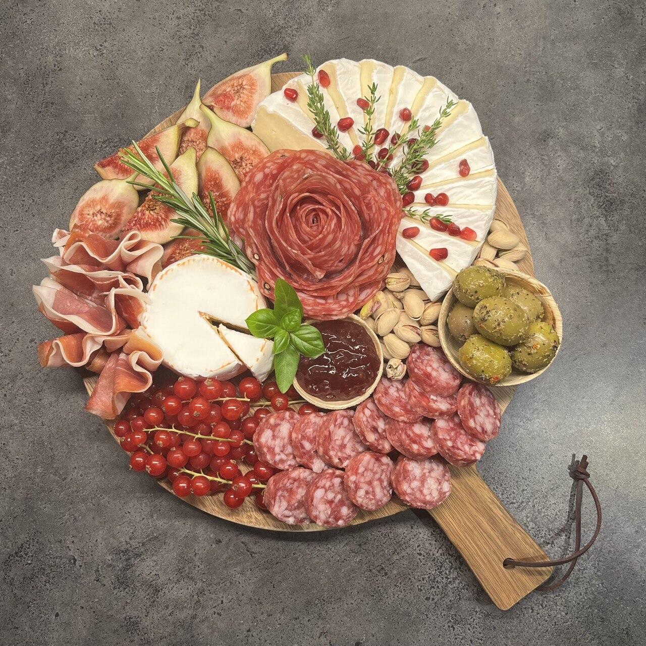 5 feestelijke borrelhapjes voor de kerst borrelplank - Op een plankje